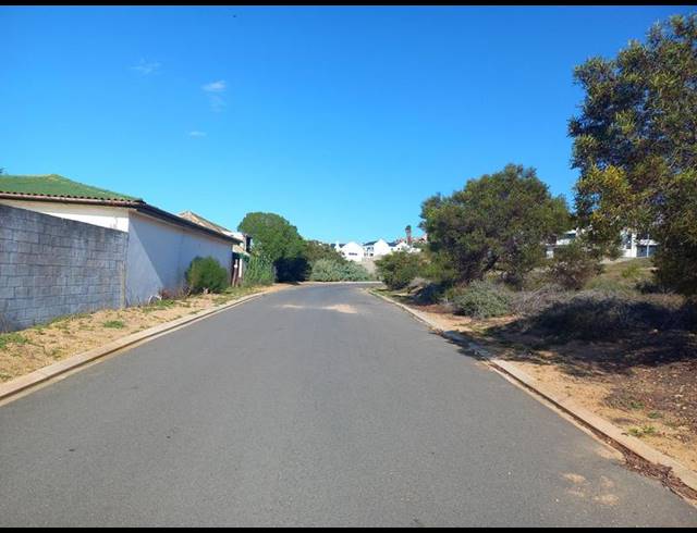 LAND FOR SALE IN DA GAMA BAY